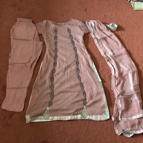 COPY - Pakistan formal wear - Picture 5 of 7